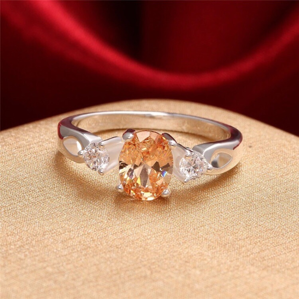 Beautiful Women’s CZ Ring